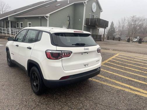 2018 Jeep Compass Sport