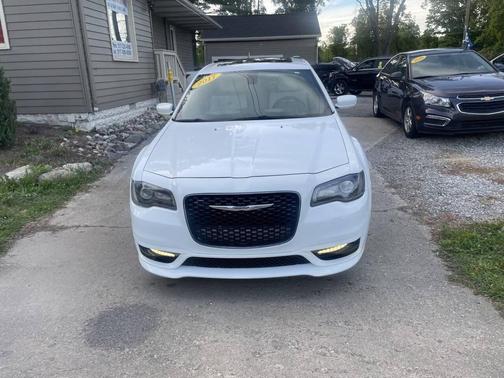 2017 Chrysler 300 S