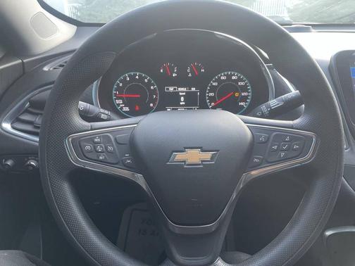 2021 Chevrolet Malibu FWD LT