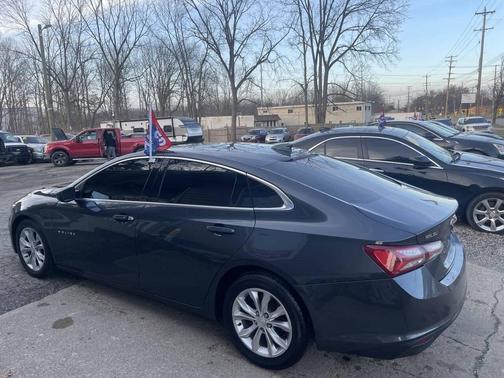 2021 Chevrolet Malibu FWD LT