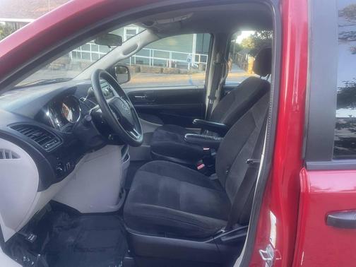 2016 Dodge Grand Caravan AVP/SE