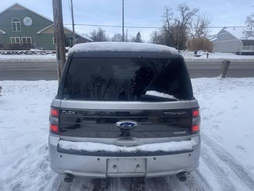 2011 Ford Flex Titanium w/EcoBoost