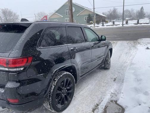 2019 Jeep Grand Cherokee Altitude