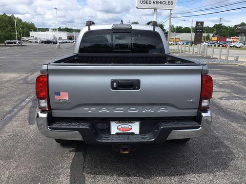 Silver Sky Metallic 2018 Toyota Tacoma SR5