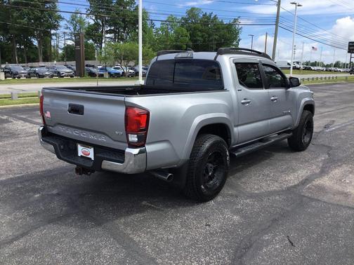 Silver Sky Metallic 2018 Toyota Tacoma SR5
