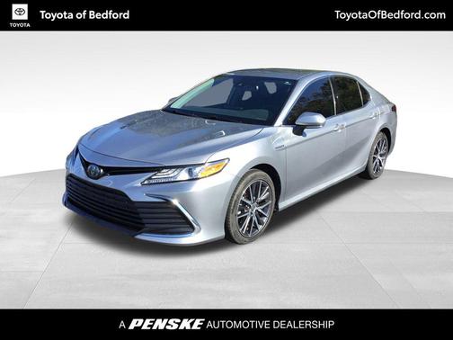 2021 Toyota Camry Hybrid XLE