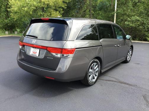 Modern Steel Metallic 2015 Honda Odyssey Touring Elite