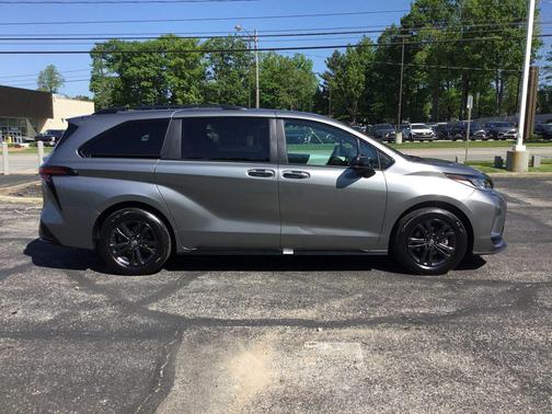 Heavy Metal 2026 Toyota Sienna XSE 7 Passenger