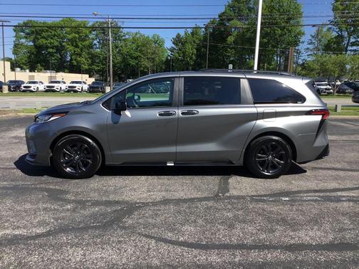 Heavy Metal 2026 Toyota Sienna XSE 7 Passenger