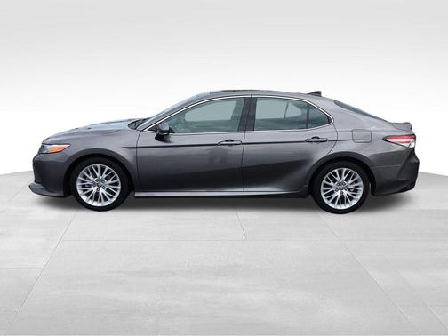 2020 Toyota Camry XLE