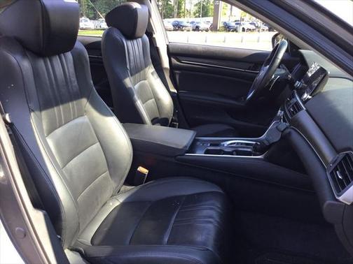 2022 Honda Accord Touring 2.0T