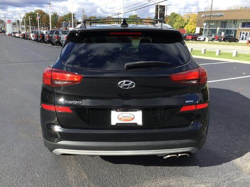 Black Noir Pearl 2021 Hyundai TUCSON SEL