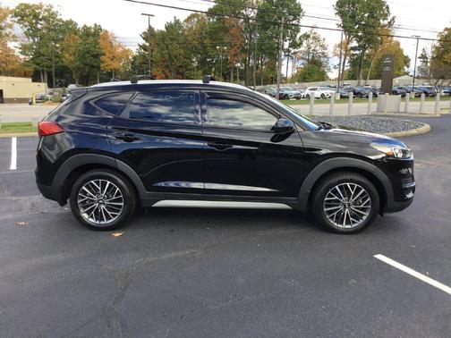Black Noir Pearl 2021 Hyundai TUCSON SEL