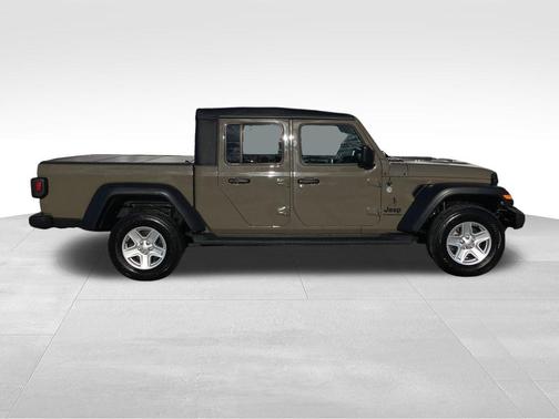 2020 Jeep Gladiator Sport S