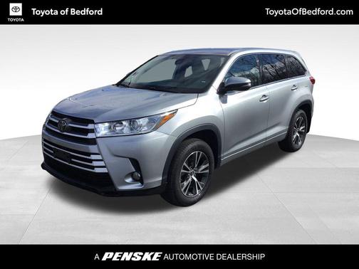 Celestial Silver Metallic 2018 Toyota Highlander LE Plus