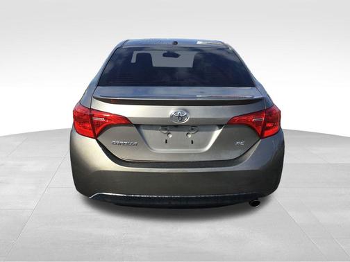 Falcon Gray Metallic 2017 Toyota Corolla SE