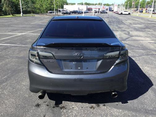 Magnetic Gray Metallic 2012 Toyota Camry SE