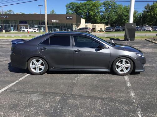 Magnetic Gray Metallic 2012 Toyota Camry SE