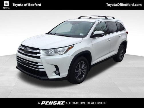 Blizzard Pearl 2019 Toyota Highlander XLE