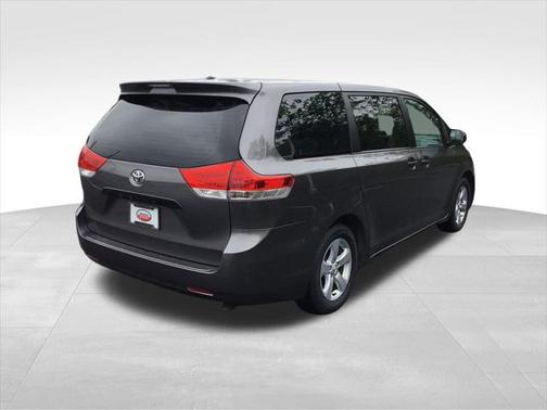 2014 Toyota Sienna L