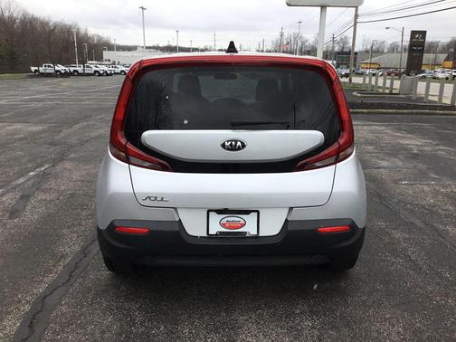 Sparkling Silver 2021 Kia Soul LX