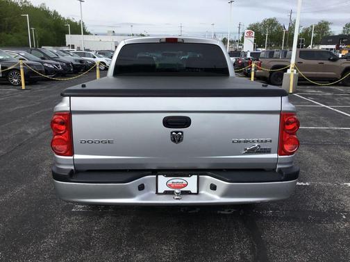 Bright Silver Metallic Clearcoat 2010 Dodge Dakota Big Horn/Lone Star