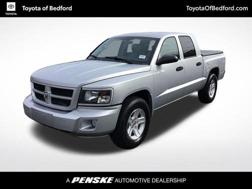 Bright Silver Metallic Clearcoat 2010 Dodge Dakota Big Horn/Lone Star