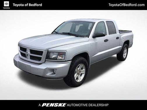 Bright Silver Metallic Clearcoat 2010 Dodge Dakota Big Horn/Lone Star