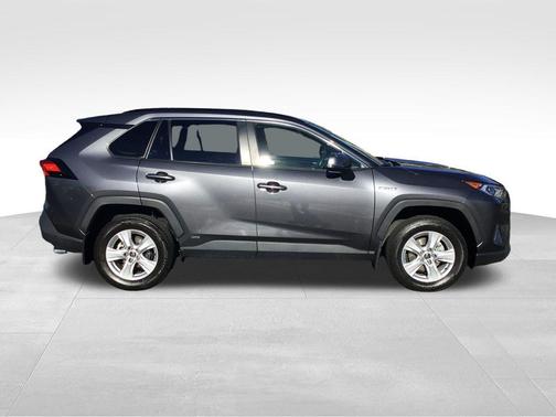 2020 Toyota RAV4 Hybrid XLE