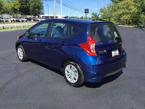 Deep Blue Pearl 2017 Nissan Versa Note SV