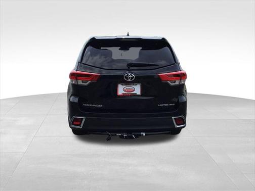 2018 Toyota Highlander Limited Platinum