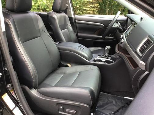 2018 Toyota Highlander Limited Platinum