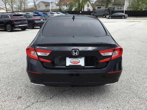Crystal Black Pearl 2019 Honda Accord EX