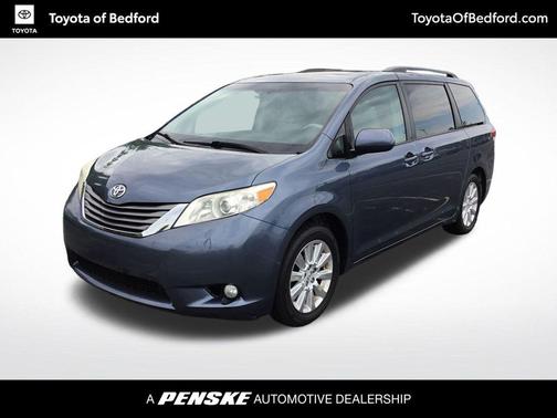Shoreline Blue Pearl 2014 Toyota Sienna XLE