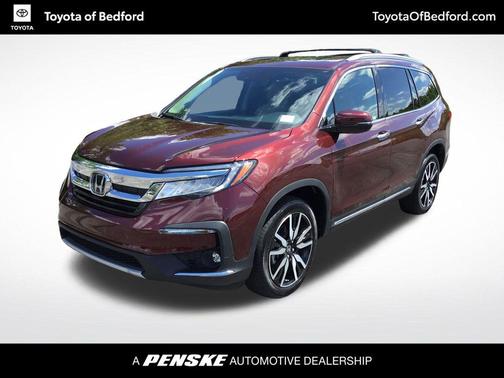 Scarlet 2022 Honda Pilot Touring 8-Passenger