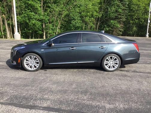 Stone Gray Metallic 2019 Cadillac XTS Luxury
