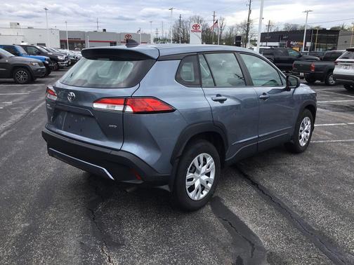 Celestite 2024 Toyota Corolla Cross L