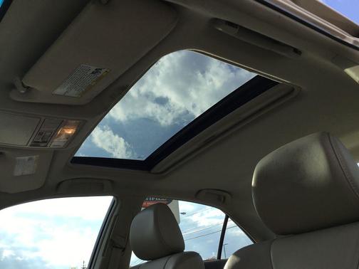 2010 Toyota Camry XLE