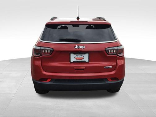 Redline Pearlcoat 2019 Jeep Compass Latitude