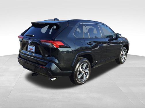 2022 Toyota RAV4 Prime SE