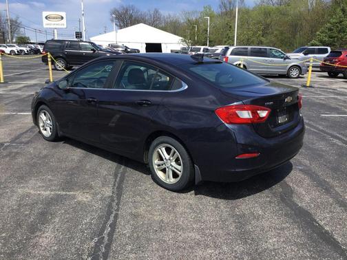 Blue Ray Metallic 2016 Chevrolet Cruze LT Auto