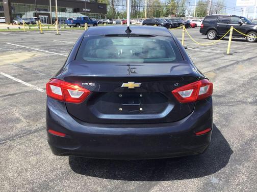 Blue Ray Metallic 2016 Chevrolet Cruze LT Auto