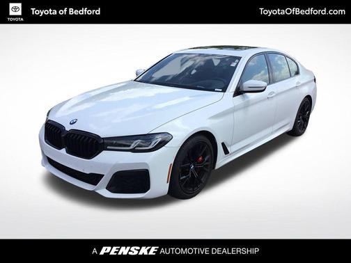 Alpine White 2022 BMW 530 i xDrive
