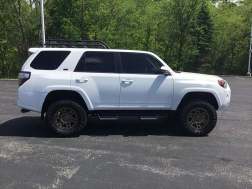 2021 Toyota 4Runner SR5