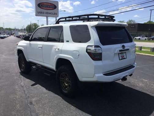 2021 Toyota 4Runner SR5