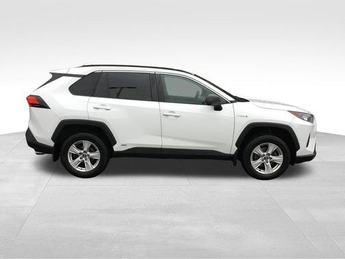 2020 Toyota RAV4 Hybrid LE