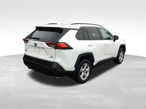 2020 Toyota RAV4 Hybrid LE