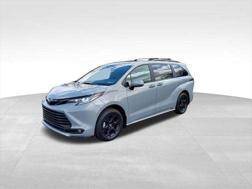 2025 Toyota Sienna Woodland Edition