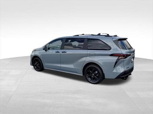 2025 Toyota Sienna Woodland Edition
