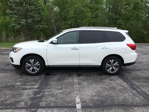 Pearl White Tricoat 2019 Nissan Pathfinder SV
